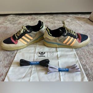 Adidas/Bad Bunny Form Powerchase Catch & Throw